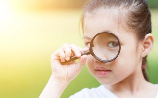 年抛隐形眼镜什么牌子好，年抛隐形眼镜多少钱